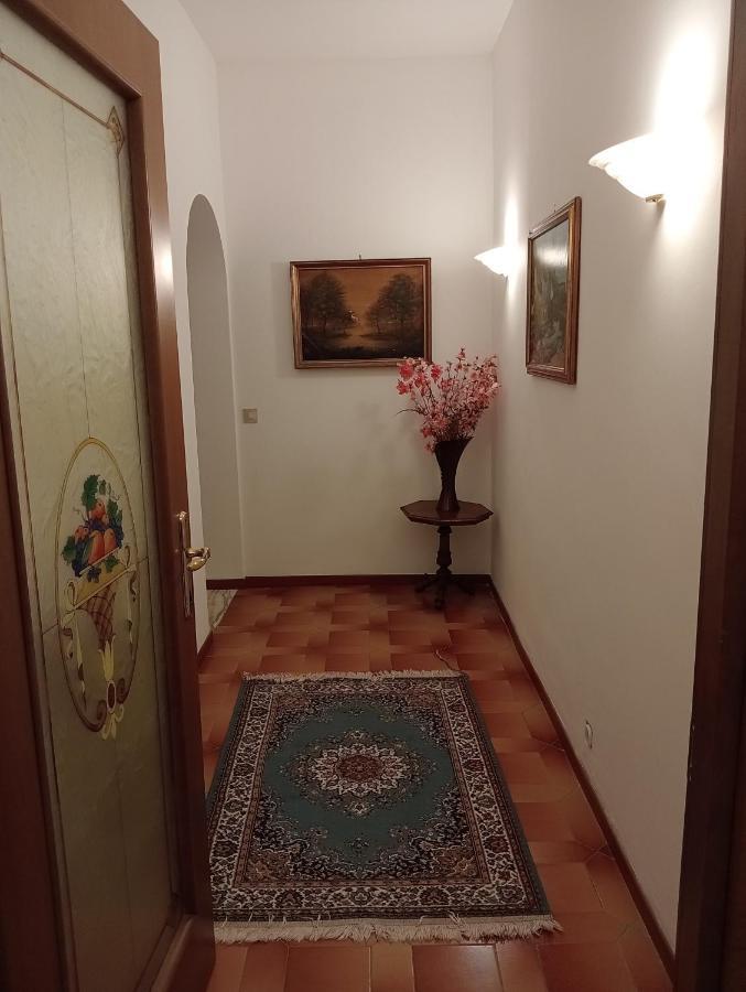 Bici Grill Decimo Miglio Aeroporto Ciampino Francigena Country House Luaran gambar